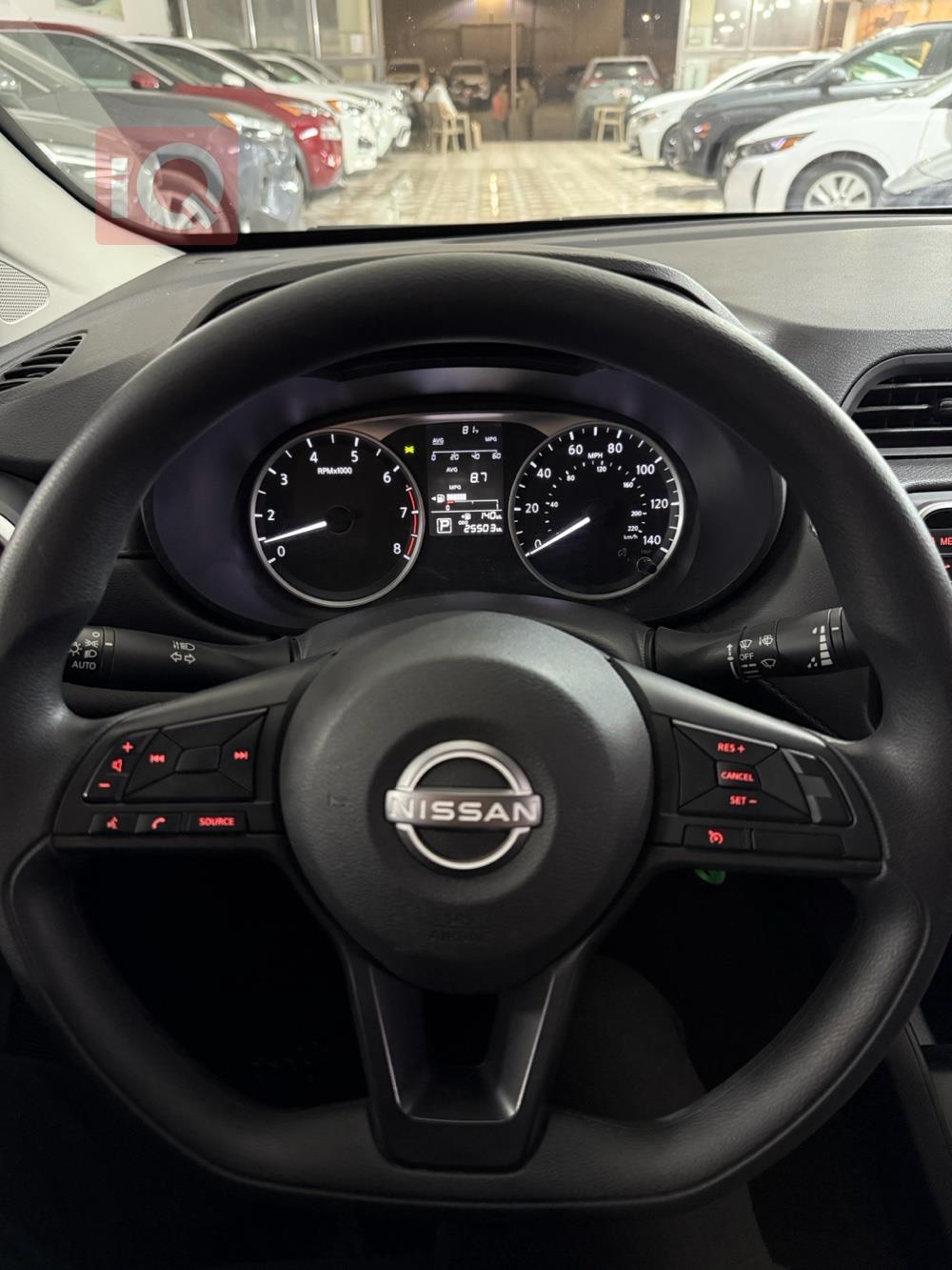 نيسان فيرسا